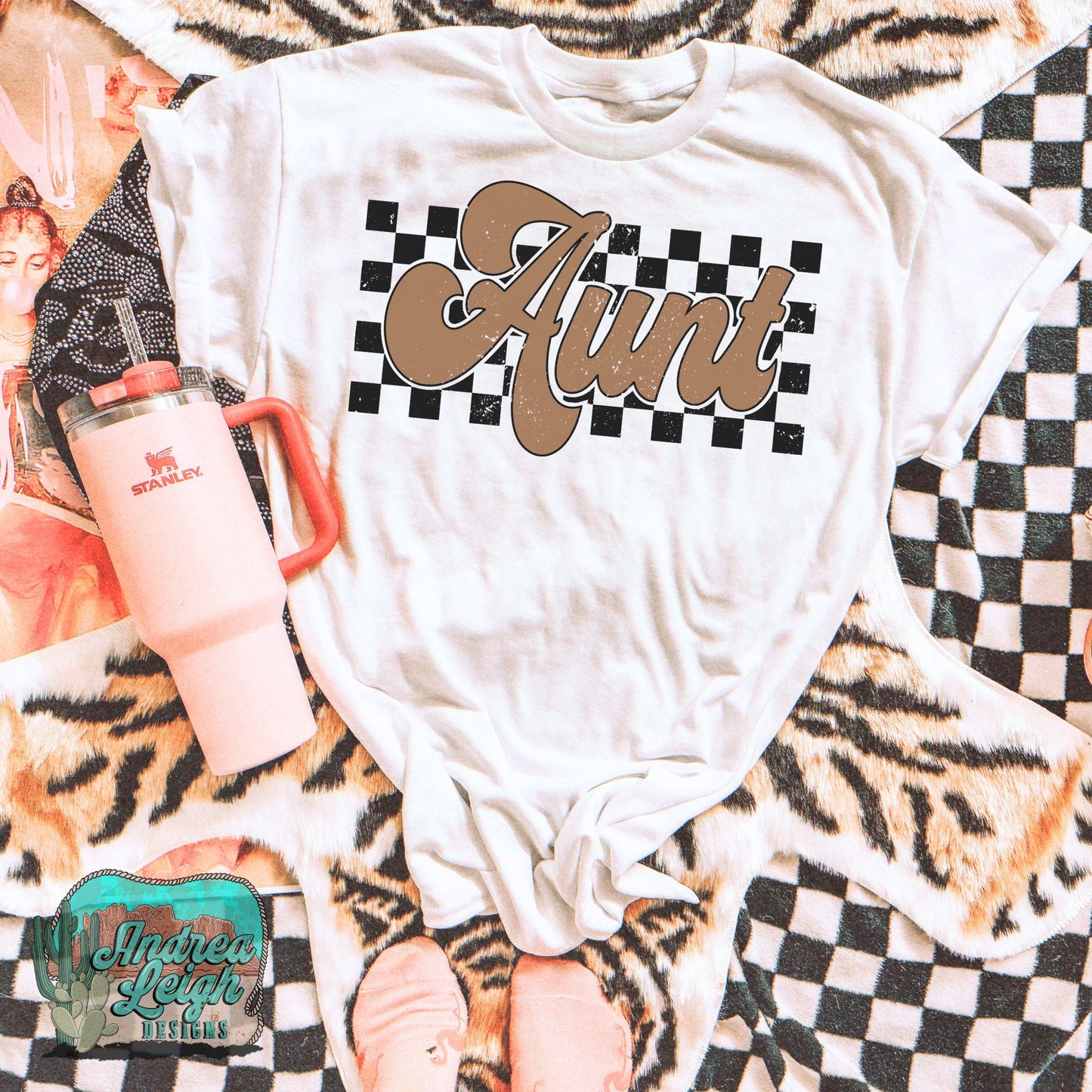 Checkered Aunt